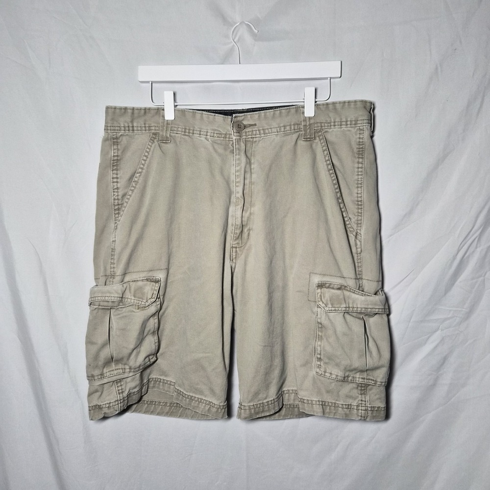 Wrangler Mens Shorts Khaki‎ Beige Vintage Pocketed Cargo Utility Shorts Size 36
